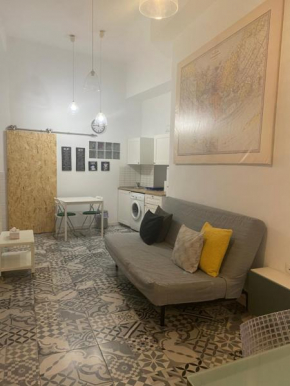 Отель The Traveller's House Loft en El Centro de Cadiz  Кадис